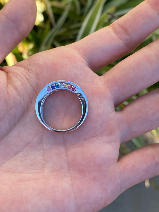 18k white gold rainbow sapphire ring size 7.5