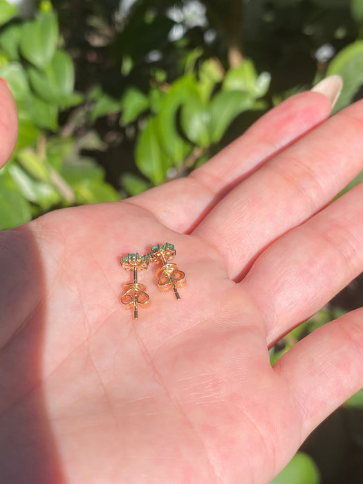 14k emerald and diamond flower stud earrings