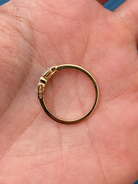 18K Gold Emerald Flower Ring