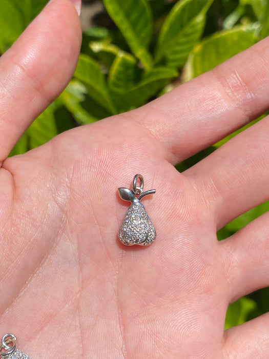 18k white gold pear diamond charm