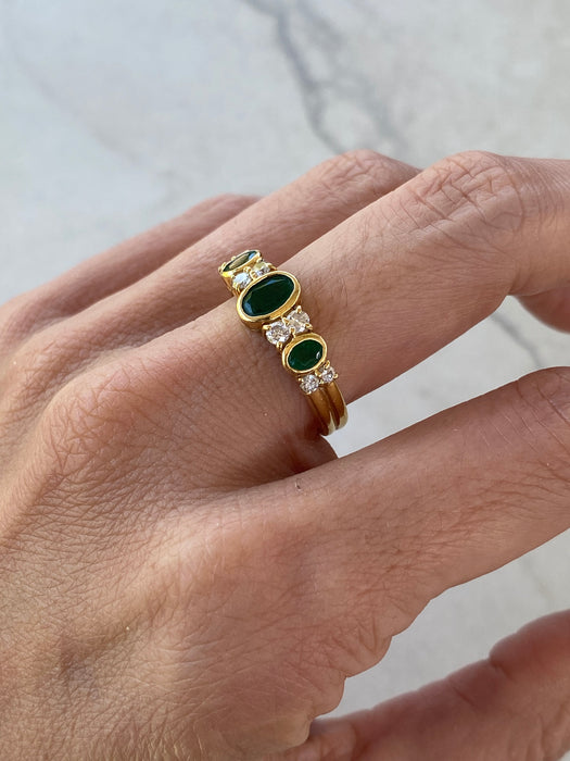 Vintage 18K Gold Bezel-Set Oval Emerald & Diamond Ring