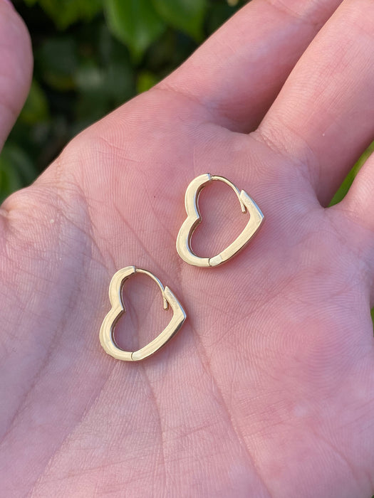 14k heart huggie earrings