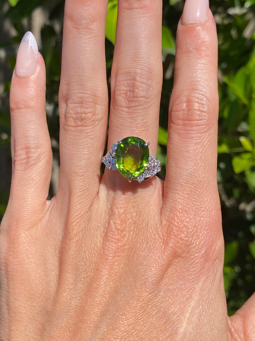 Vintage Platinum 900 Peridot & Diamond Ring