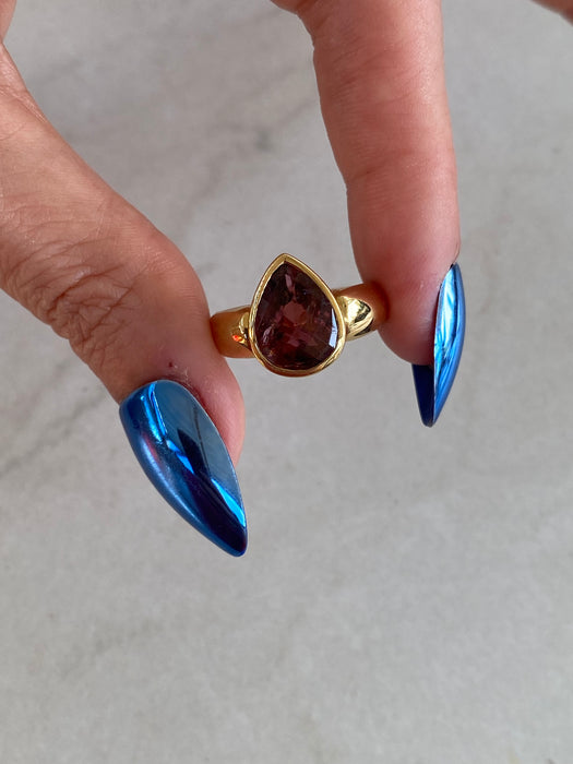 Vintage 18K Pink Tourmaline Bezel-Set Ring
