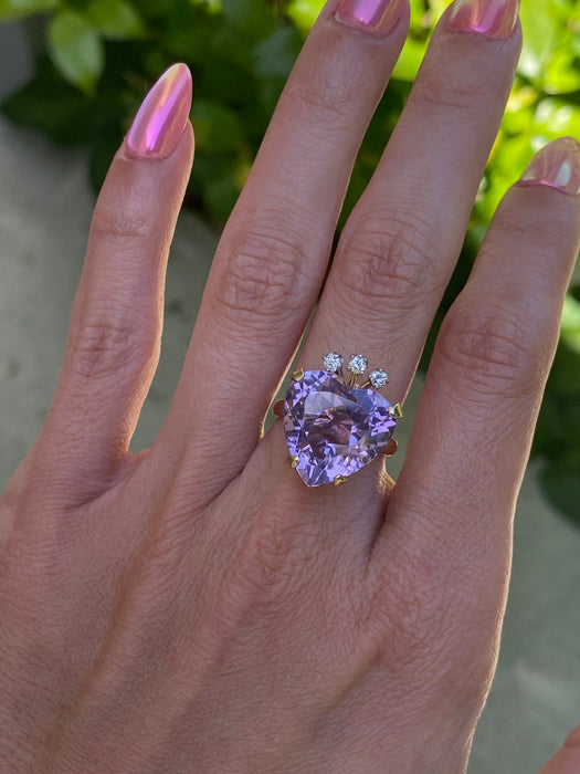 Vintage 14K Amethyst Heart & Diamond Crown Ring