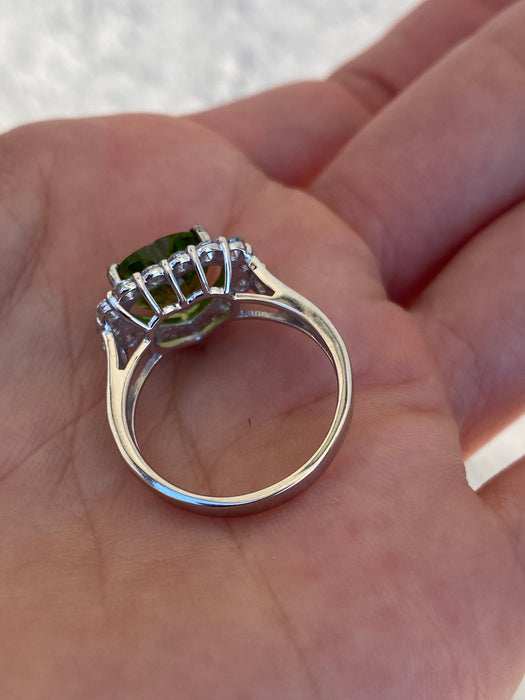 Platinum 950 peridot heart diamond ring size 6.5