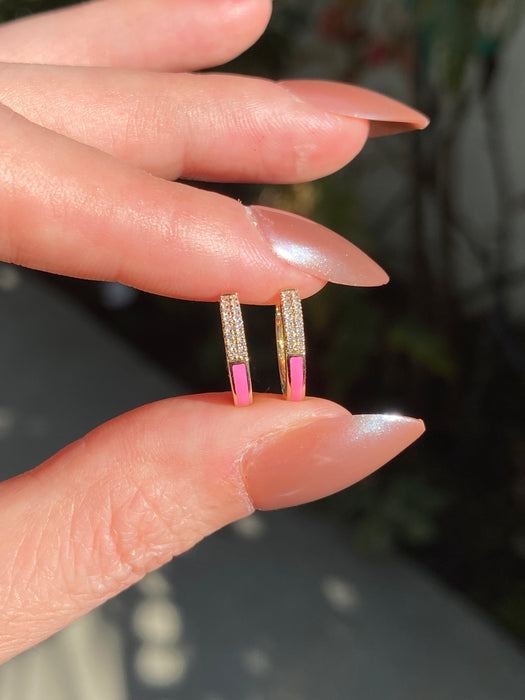 14K Gold Pink Enamel & Pavé Diamond Huggie Earrings – 12mm