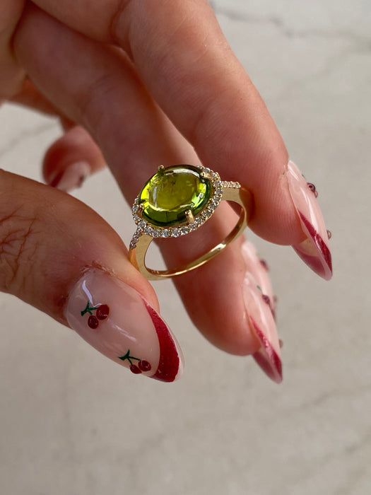Vintage 18K Gold Cabochon Peridot & Diamond Halo Ring