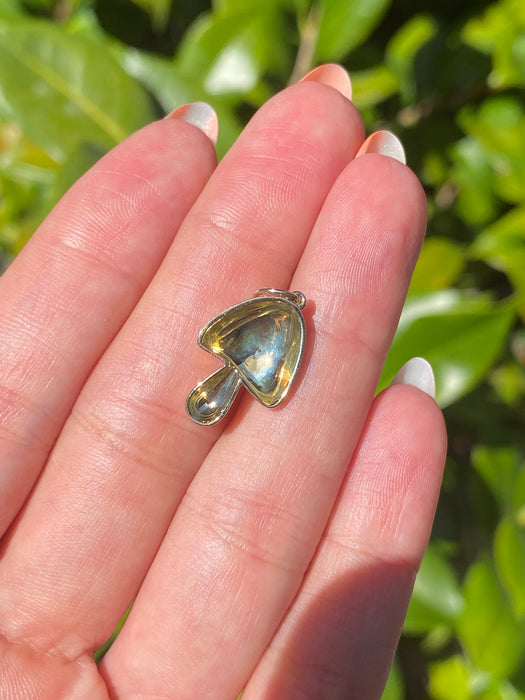 14k diamond mushroom charm