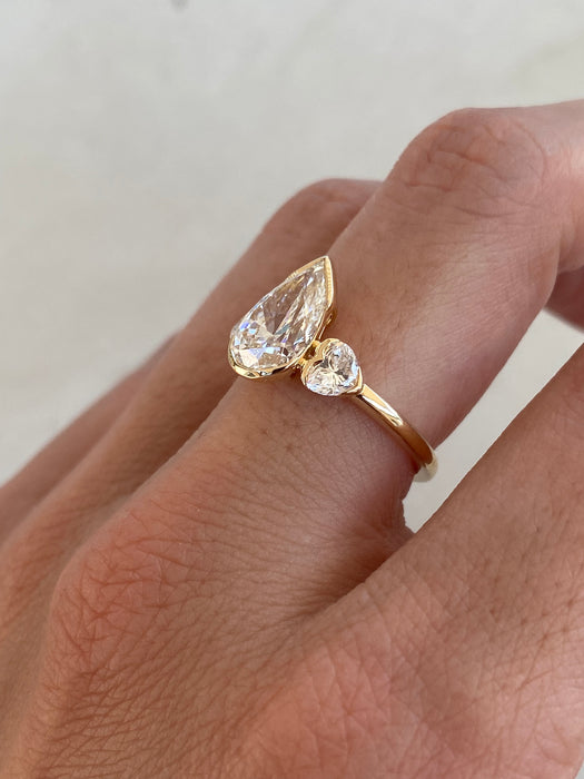 14K Gold Pear-Cut Lab Diamond Ring with Heart Side Stones