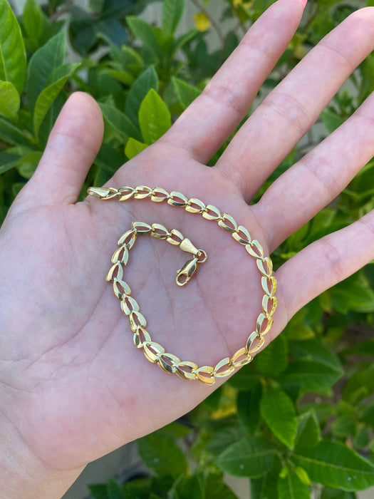 14k leaf heart bracelet 8.25”