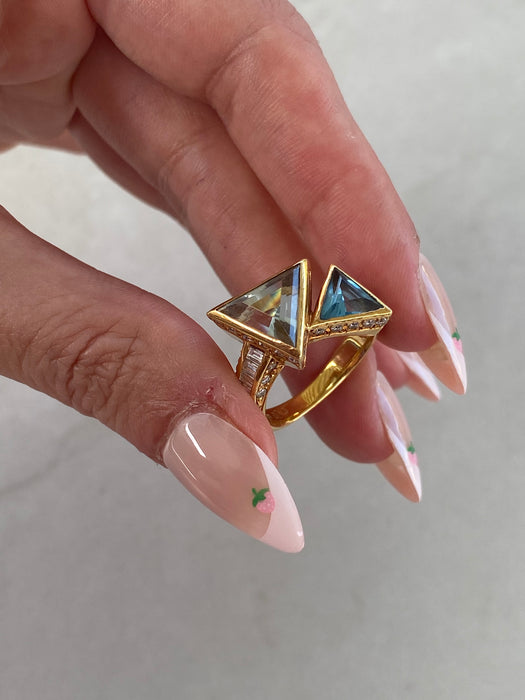 Vintage 18K Gold Trillion Topaz Aquamarine Diamond Ring