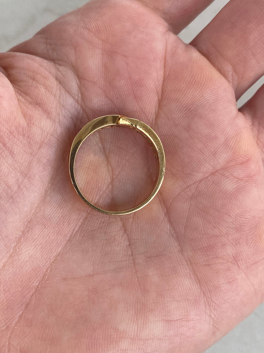 Vintage 18K Gold Ruby & Diamond Bypass Ring | Arrow Motif | Size 6.75