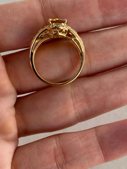 Vintage 18K Golden Beryl & Diamond Halo Ring
