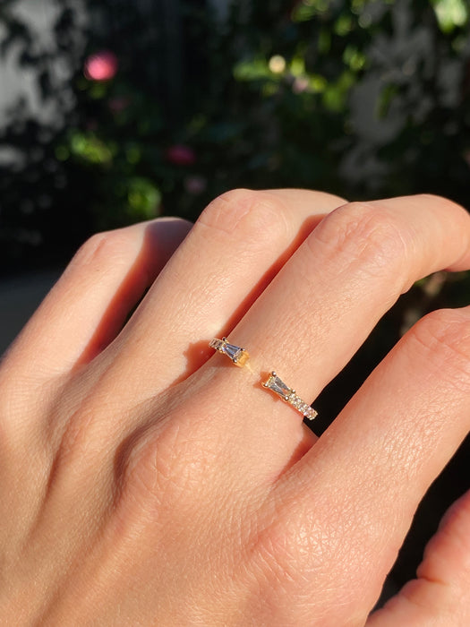 14k open tapered baguette diamond ring size 7