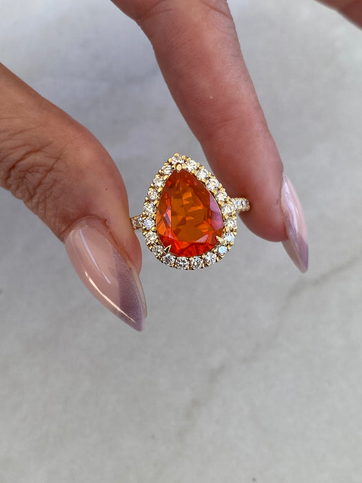 Vintage 18K Yellow Gold Fire Opal & Diamond Halo Ring