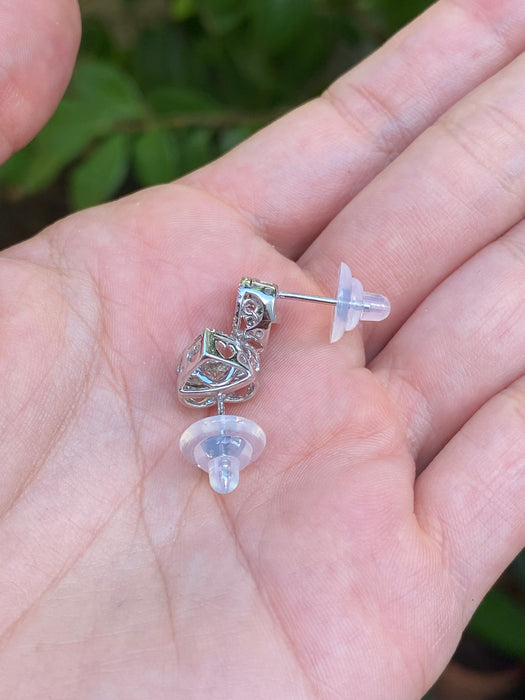 14k white gold diamond heart dancing stud earrings