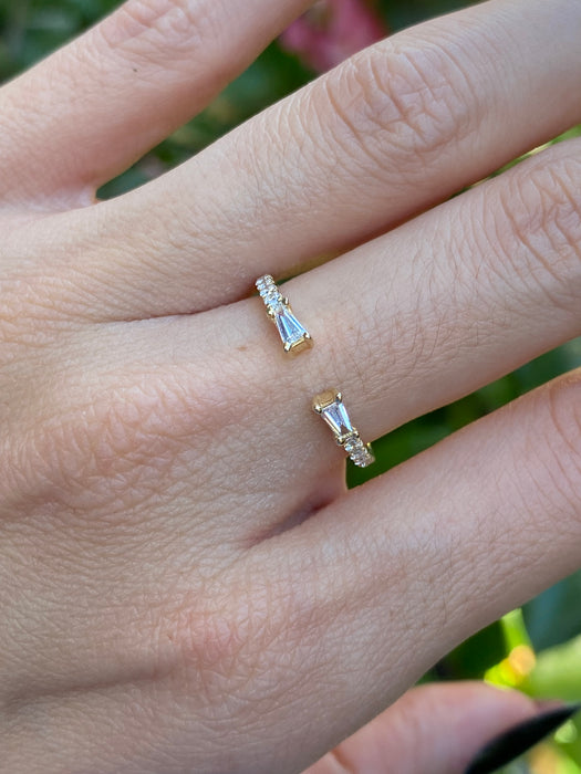 14k open tapered baguette diamond ring size 7
