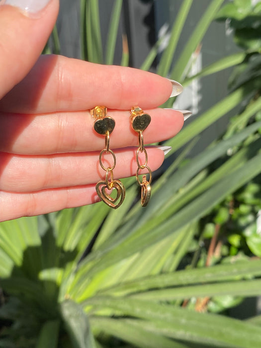 14k heart dangly earrings