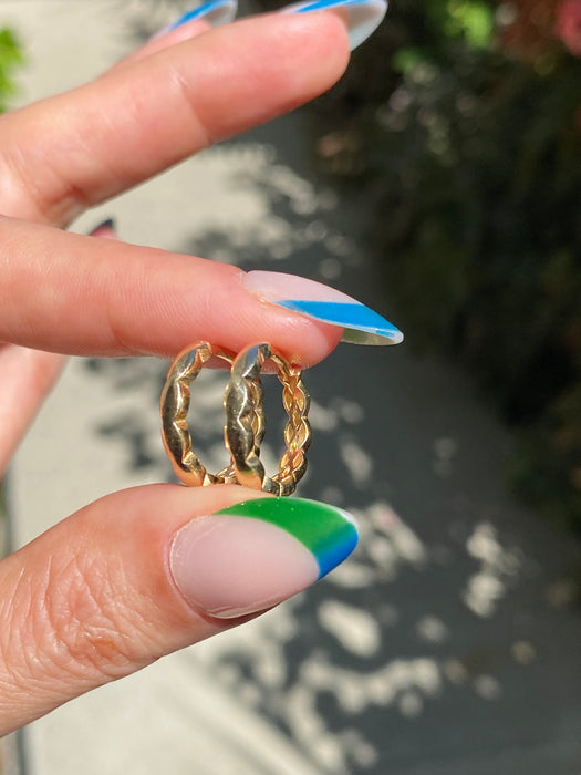 14k geometric huggie earrings