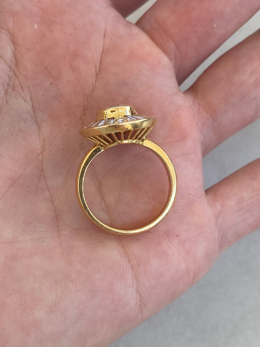 Vintage 18K Diamond Disc Ring