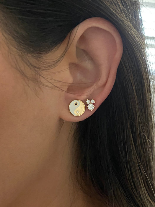 14k white yin yang diamond stud earrings