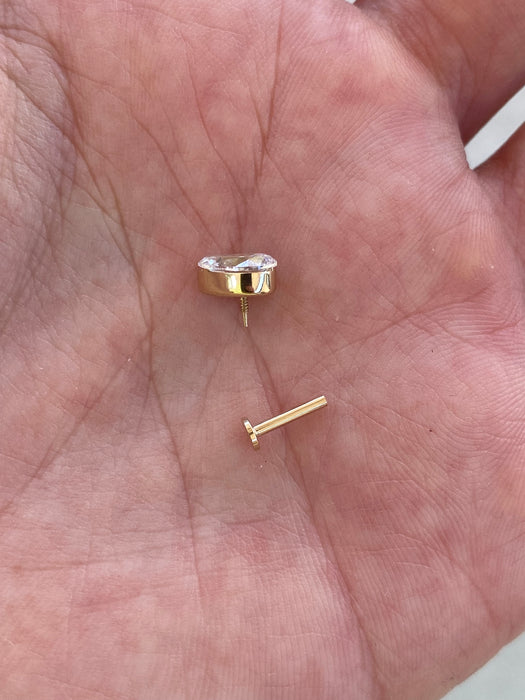 14K Gold Invisible Set Lab Diamond Pear | 0.65 TCW Screw Back Stud Single