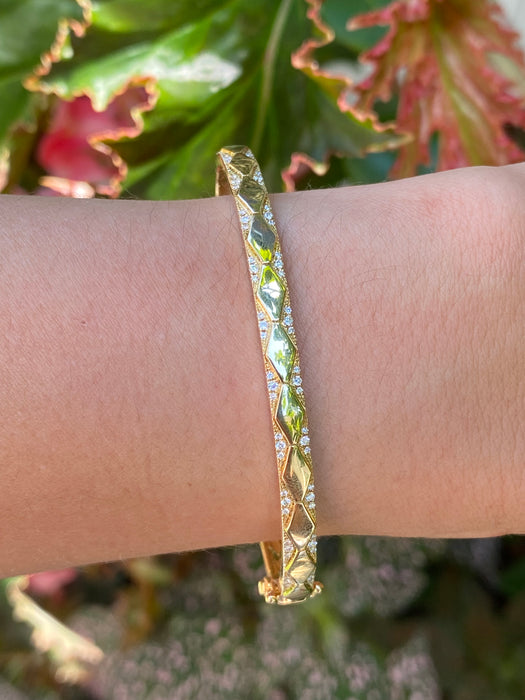 14k diamond shape diamond bangle bracelet