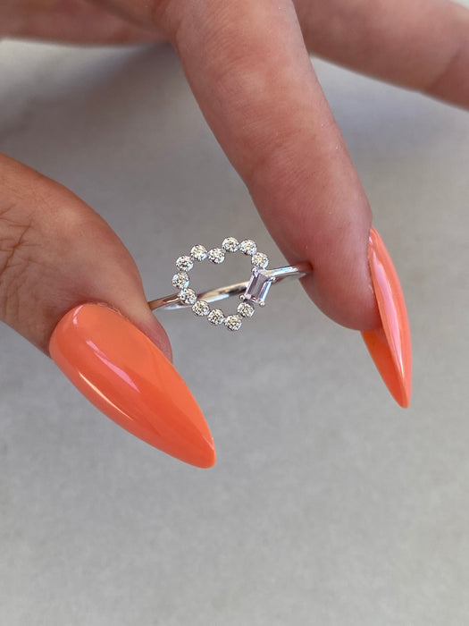 14K White Gold Diamond Heart Ring