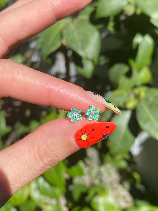 14k emerald and diamond flower stud earrings