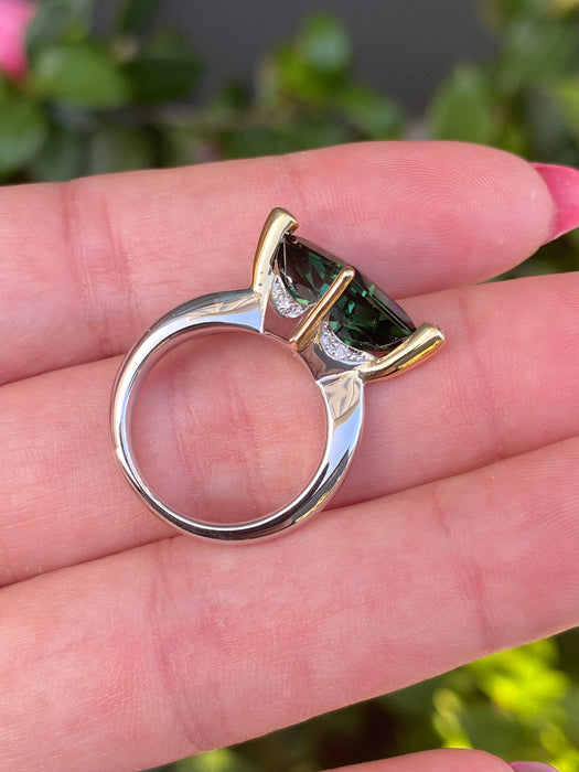 Platinum 18k green tourmaline diamond ring size 5.5