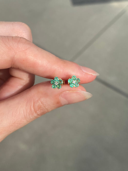 14k emerald and diamond flower stud earrings