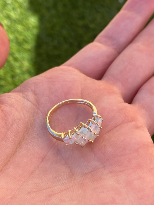 Vintage 14K Gold Opal Ring