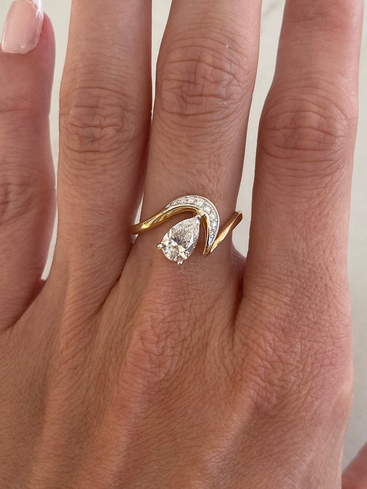 14K Gold Lab 1 Carat Pear Diamond Swirl Ring