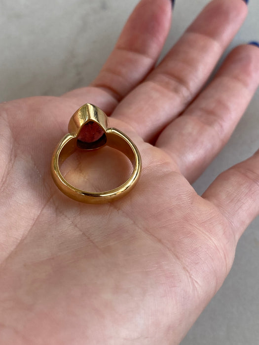 Vintage 18K Pink Tourmaline Bezel-Set Ring