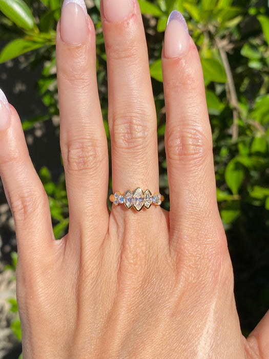 Vintage 18K Gold 1.06 CTW Natural Diamond Marquise Ring