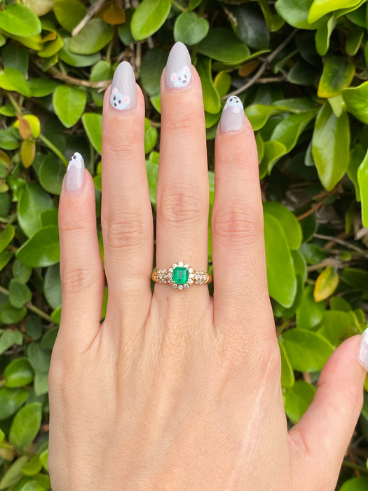 18k emerald and diamond ring size 6.5