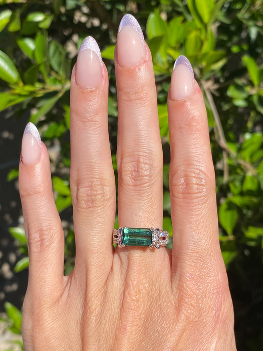 Vintage Platinum 900 Green Tourmaline & Diamond Ring