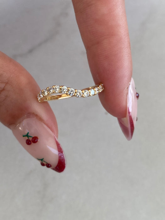 Vintage 18K Diamond Swirl Ring