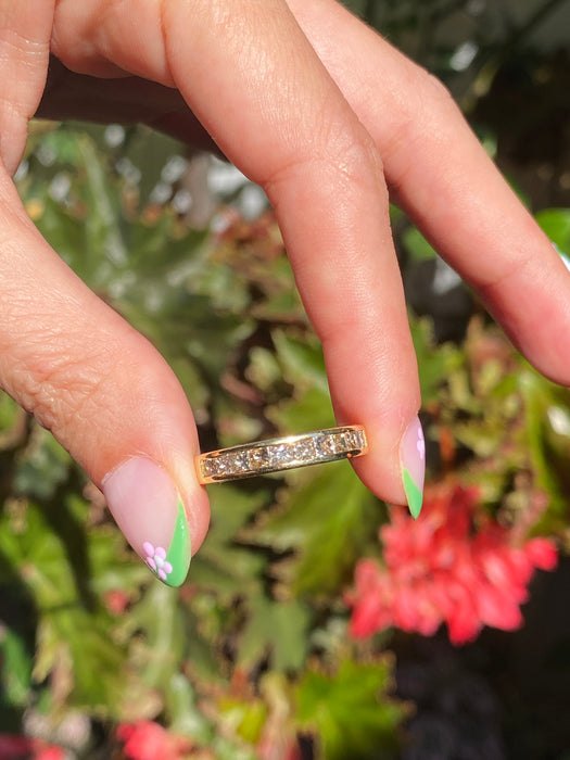 18k channel set diamond ring size 6.75