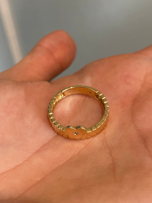 14k ribbed diamond heart ring size 6.75