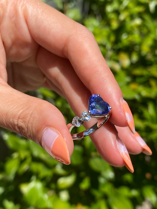 Platinum blue sapphire diamond heart ring size 6.5