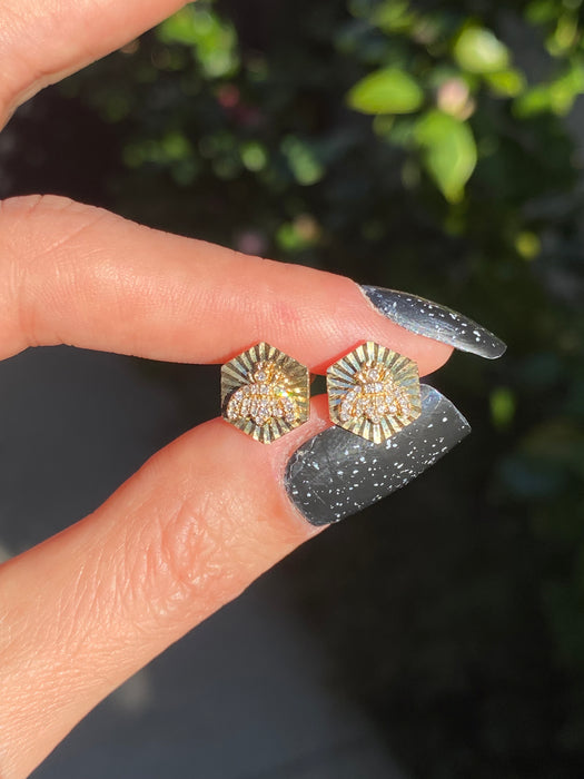 14k fluted diamond bee stud earrings