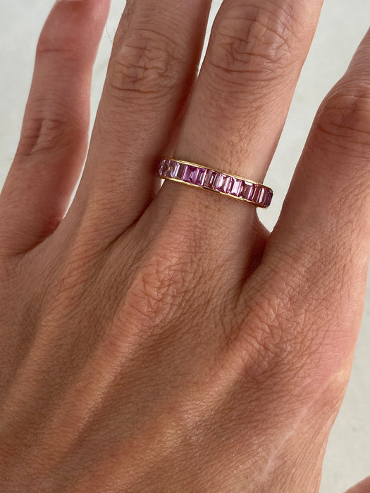 18K Gold Pastel Pink & Purple Natural Sapphire Eternity Ring