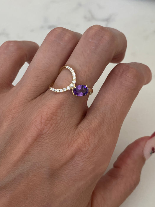 Vintage 18K Gold Amethyst & Diamond Ring – Size 6.25