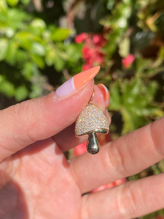 14k diamond mushroom charm