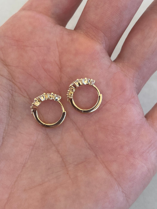 14K 0.62 TCW Graduated Lab Diamond Huggies