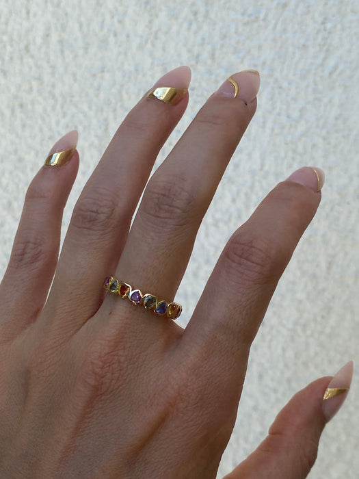 14k rainbow sapphire bezel heart eternity ring size 7.5