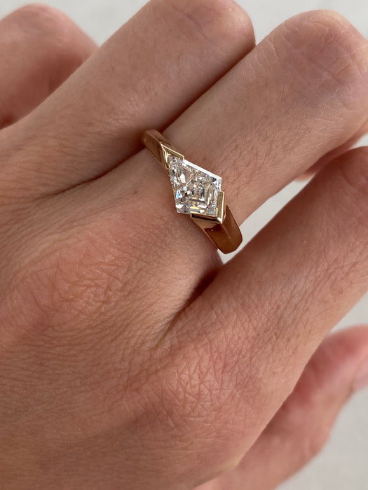 14K Gold IGI Certified 1.59 Carat Kite Cut Lab Diamond Ring