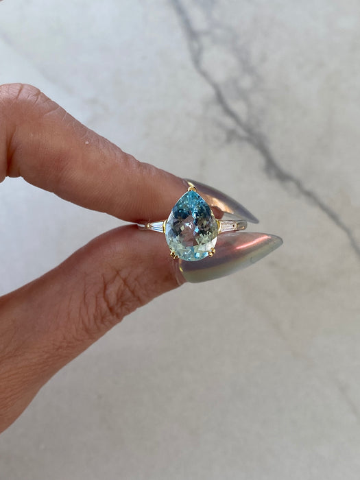 Vintage Platinum 900 & 18K Gold Aquamarine Diamond Ring